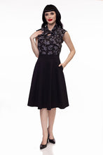 Load image into Gallery viewer, Retrolicious Charlotte Skirt in Black (Only size 4X left)